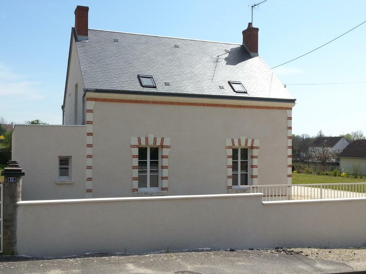 Gite Du Domaine Du Haut Perron Vila Thésée Exterior foto